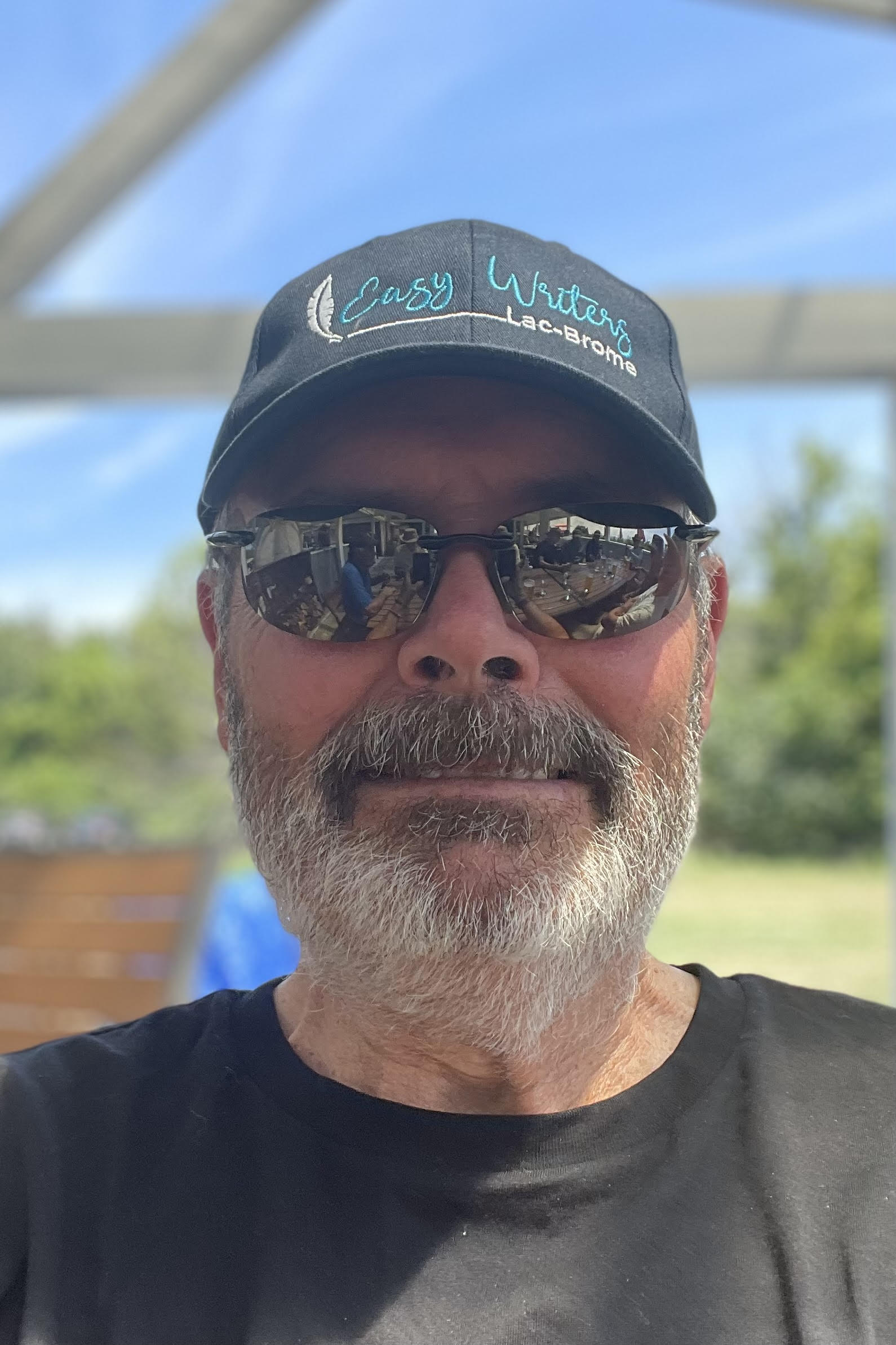 Billy Doyle (Wil Wallace)